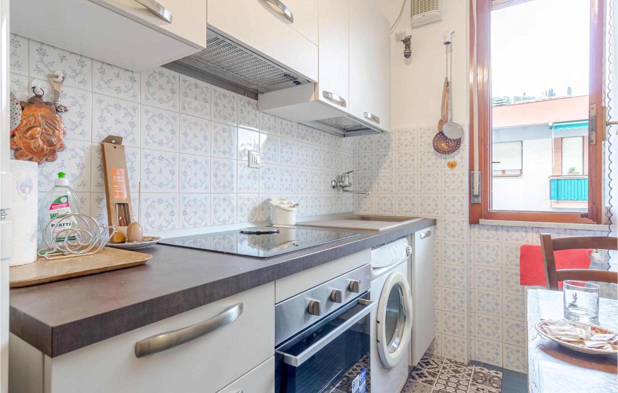 1 Bedroom Lovely Apartment In Rapallo Exterior foto