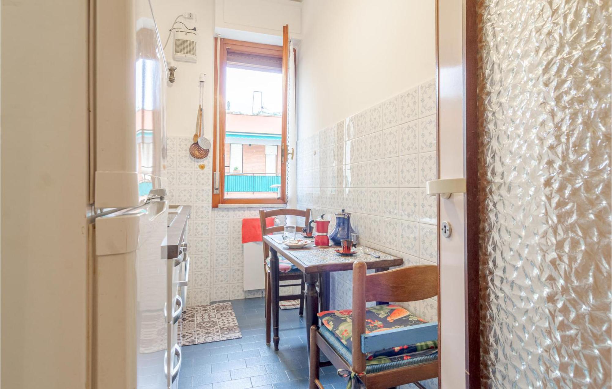 1 Bedroom Lovely Apartment In Rapallo Exterior foto