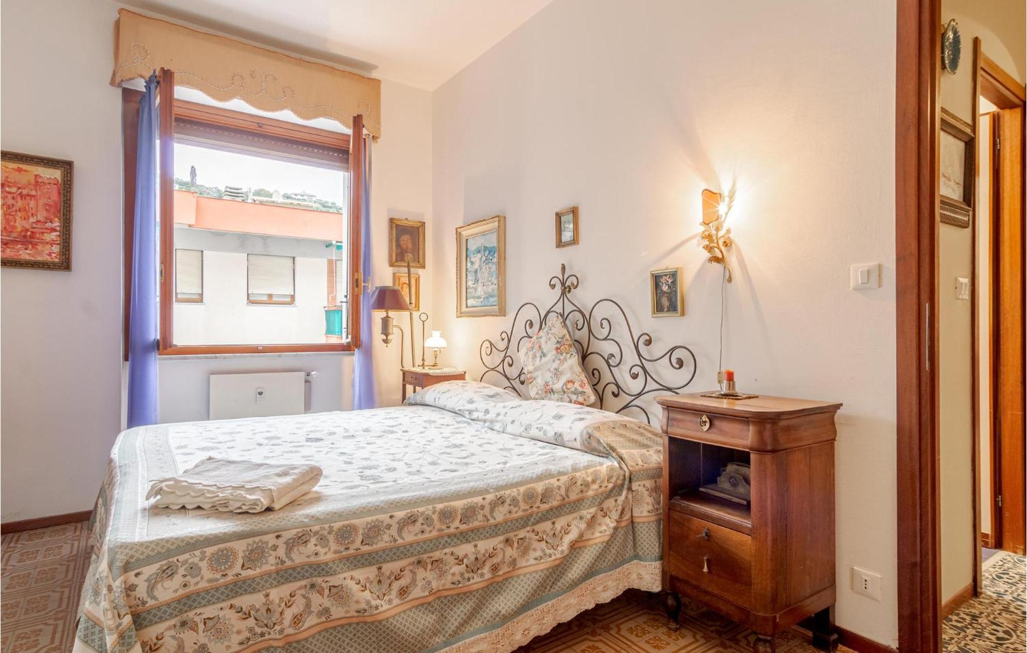 1 Bedroom Lovely Apartment In Rapallo Exterior foto
